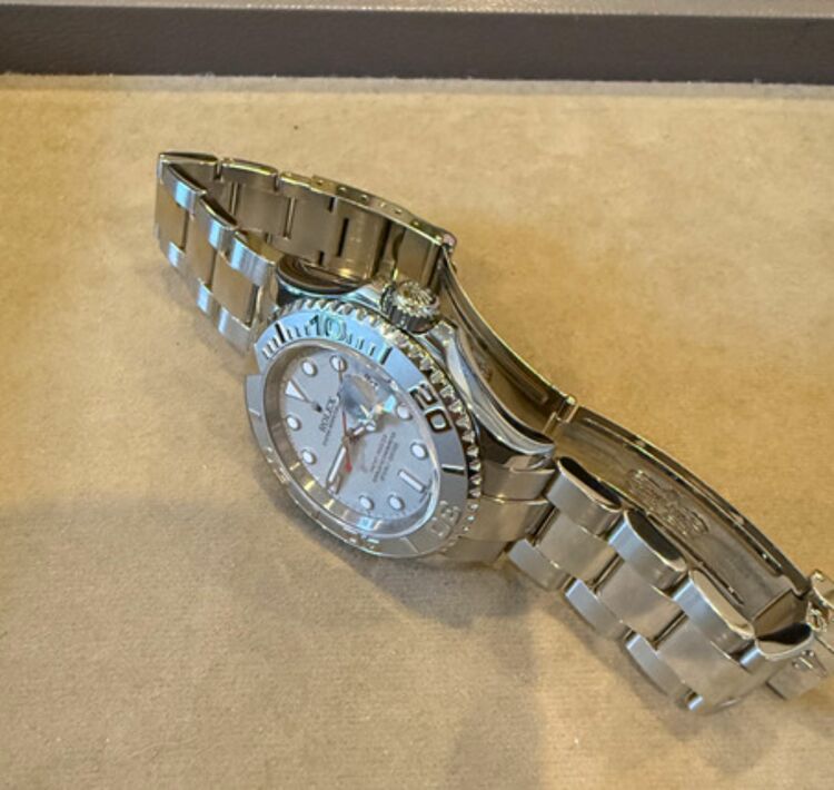 ロレックス Yacht-Master 40（高級時計）の商品画像 - 査定依頼日：2025年11月18日 - 最高査定価格：1,380,000円