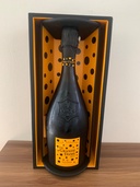 草間彌生コラボ（お酒）の商品画像 - 査定依頼日：2026年6月29日 - 最高査定価格：14,500円
