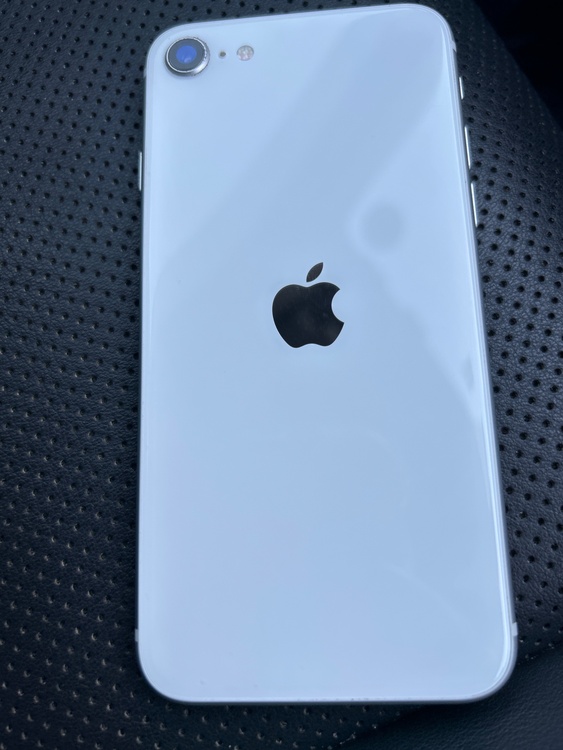 iPhone SE (第 3 世代) 64GB Softbank（スマホ）の商品画像 - 査定依頼日：2026年2月28日 - 最高査定価格：15,000円