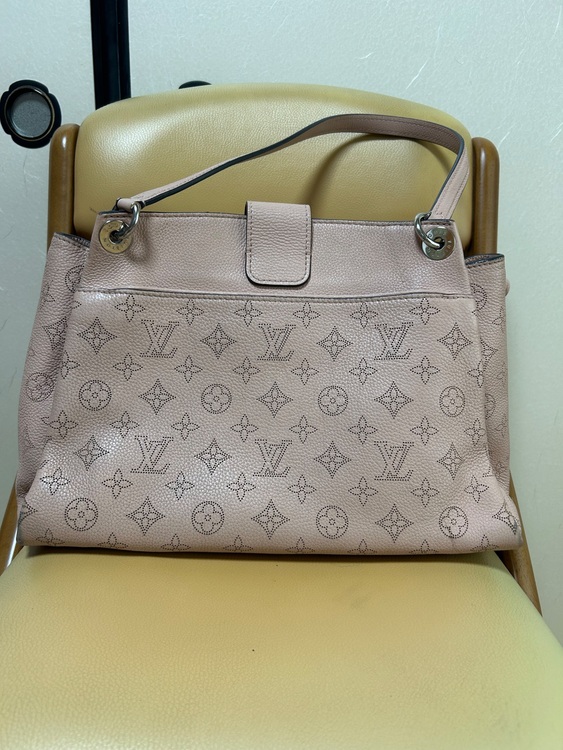 ルイヴィトンマヒナセーヴル（ブランドバッグ）の商品画像 - 査定依頼日：2025年8月16日 - 最高査定価格：150,000円