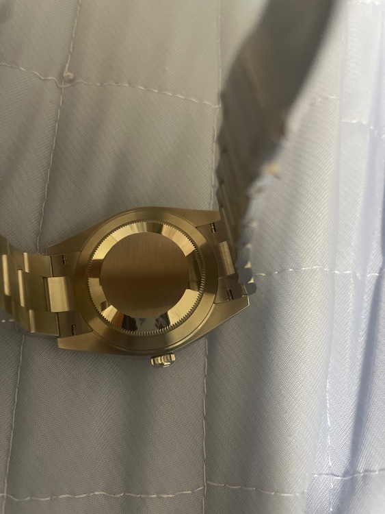 ロレックス デイトジャスト 126300（高級時計）の商品画像 - 査定依頼日：2025年10月8日 - 最高査定価格：1,200,000円