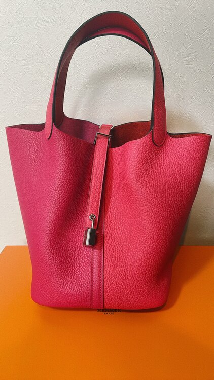 ピコタンロック カザック MM（ブランドバッグ）の商品画像 - 査定依頼日：2025年3月24日 - 最高査定価格：350,000円