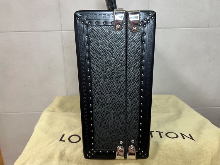 スーパープレジデントを縮小したスペシャルオーダー品‼︎（ブランドバッグ）の商品画像 - 査定依頼日：2026年3月28日 - 最高査定価格：250,000円