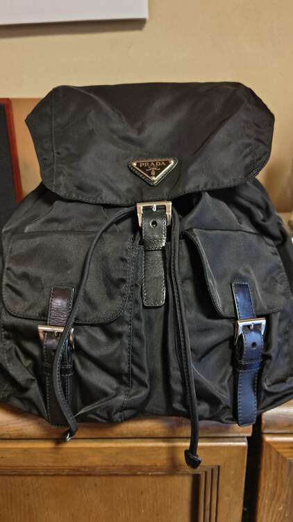 プラダ　スモール　Re−Nylon バックパック（ブランドバッグ）の商品画像 - 査定依頼日：2025年1月12日 - 最高査定価格：50,000円