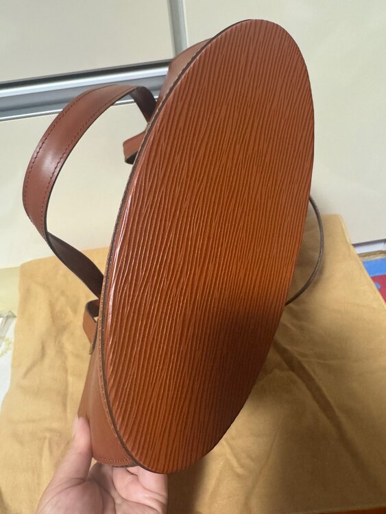 エピ サンジャック（ブランドバッグ）の商品画像 - 査定依頼日：2025年5月16日 - 最高査定価格：50,000円