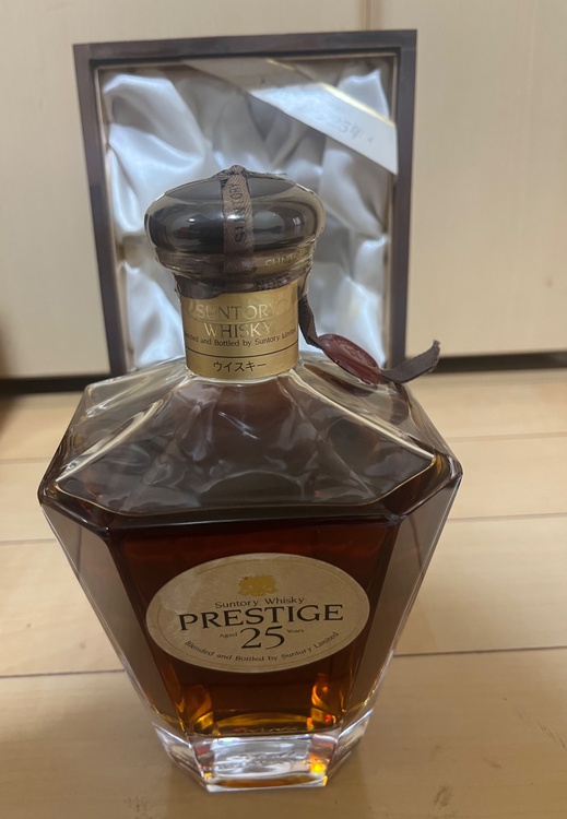 サントリーブレンデッドウィスキープレステージ25年　山崎蒸留所（お酒）の商品画像 - 査定依頼日：2026年3月24日 - 最高査定価格：102,000円