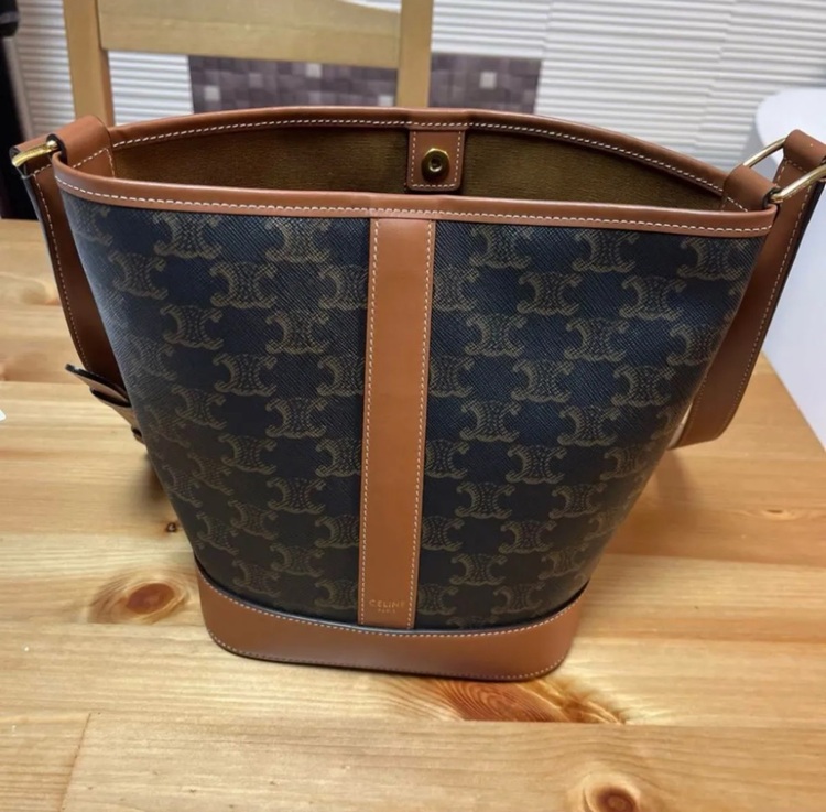 スモールバケット トリオンフキャンバス&カーフスキン（ブランドバッグ）の商品画像 - 査定依頼日：2025年8月15日 - 最高査定価格：135,000円
