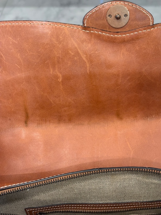 オールドGUCCI、FENDI（ブランドバッグ）の商品画像 - 査定依頼日：2026年10月2日 - 最高査定価格：310,000円