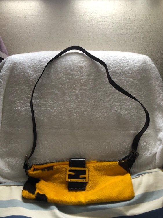 フェンディ  （ブランドバッグ）の商品画像 - 査定依頼日：2025年10月27日 - 最高査定価格：90,000円