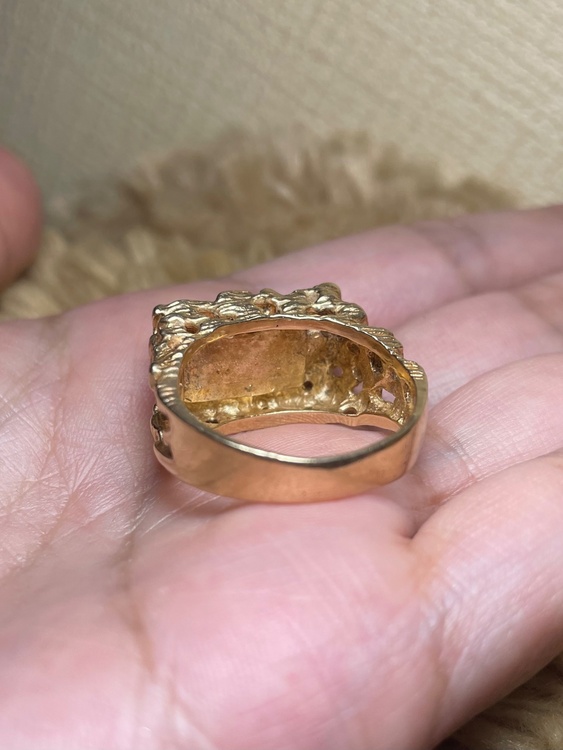 エジプト表記　アンティークリング（金・貴金属）の商品画像 - 査定依頼日：2026年6月25日 - 最高査定価格：200,000円