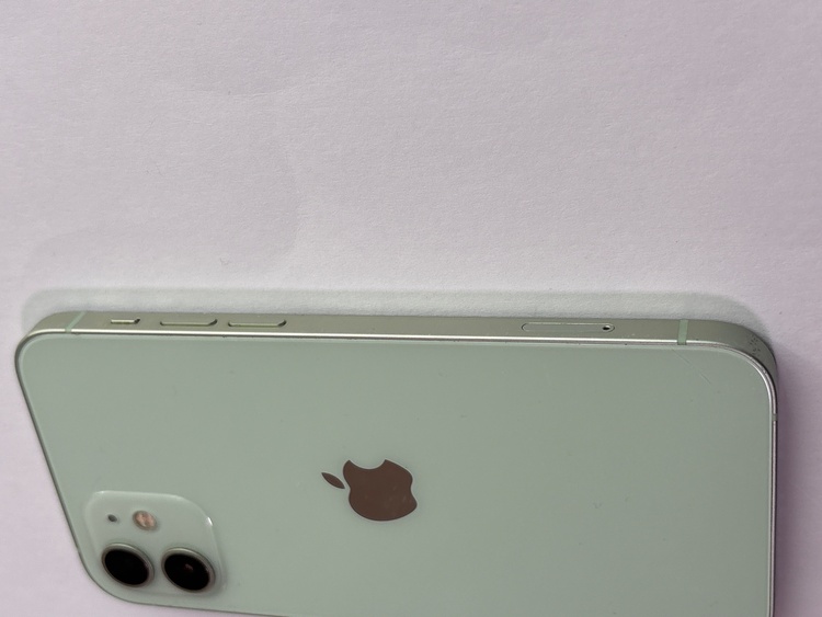 iPhone12 ミントグリーン（スマホ）の商品画像 - 査定依頼日：2026年4月16日 - 最高査定価格：17,000円