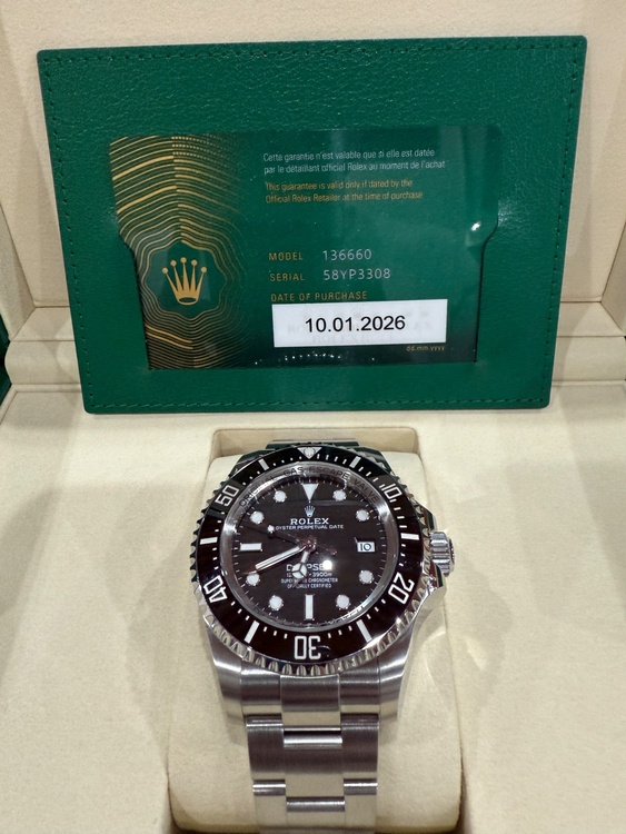ロレックス　ディープシー（高級時計）の商品画像 - 査定依頼日：2026年1月12日 - 最高査定価格：2,360,000円