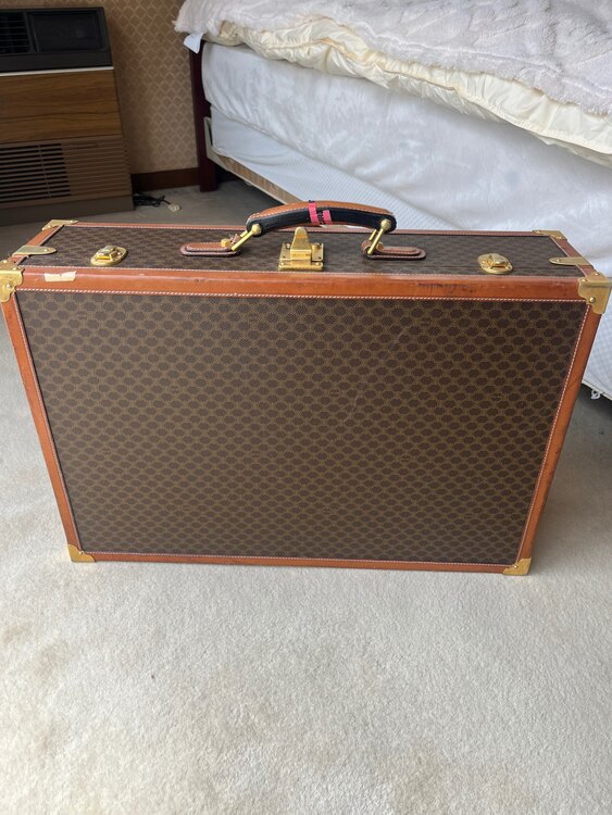 マカダムアタッシュケース（ブランドバッグ）の商品画像 - 査定依頼日：2025年4月12日 - 最高査定価格：7,000円