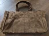 「PRADA プラダ カナパ L スエード ブラウン トードバック（ブランドバッグ）の商品画像 - 査定依頼日：2026年6月29日 - 最高査定価格：100,000円
