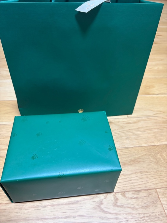 ロレックス GMTマスター （高級時計）の商品画像 - 査定依頼日：2026年2月10日 - 最高査定価格：3,180,000円