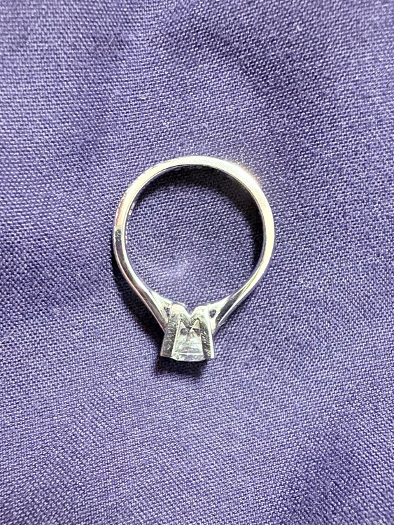 ハリーウィンストン その他 （高級時計）の商品画像 - 査定依頼日：2026年4月11日 - 最高査定価格：100,000円