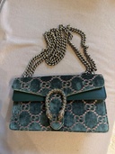 グッチ