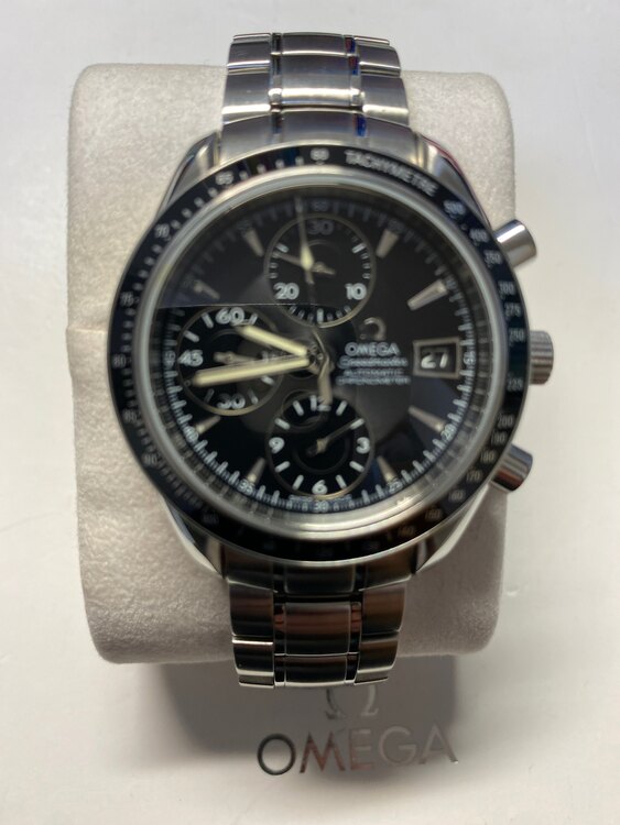 オメガ スピードマスター 3210500（高級時計）の商品画像 - 査定依頼日：2025年1月5日 - 最高査定価格：300,000円