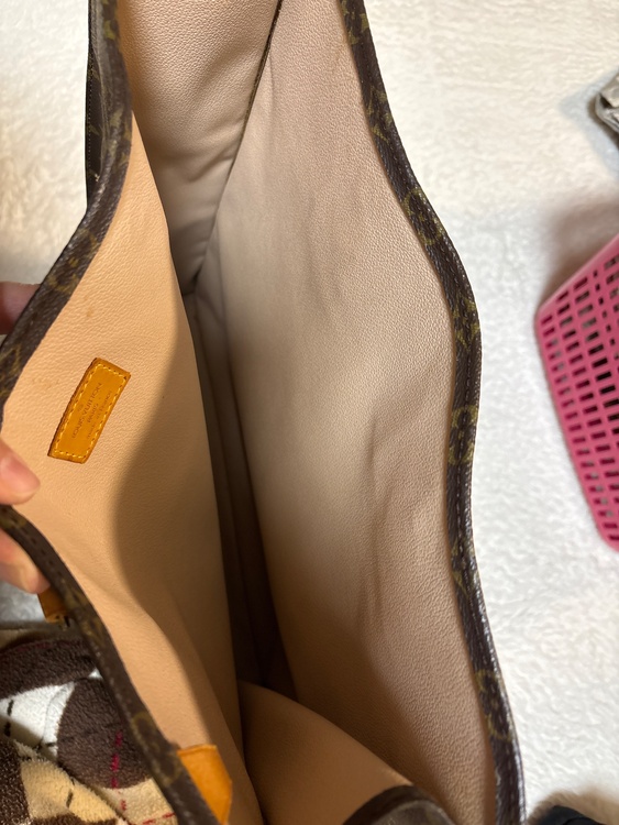 不明（ブランドバッグ）の商品画像 - 査定依頼日：2026年1月26日 - 最高査定価格：16,000円