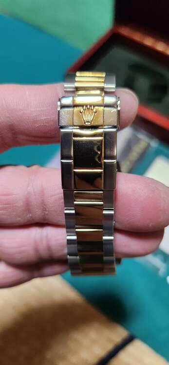 ロレックス デイトナ 1652（高級時計）の商品画像 - 査定依頼日：2025年2月13日 - 最高査定価格：2,500,000円