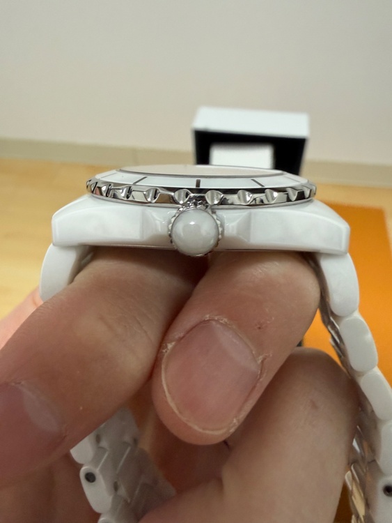 J12 H3443（高級時計）の商品画像 - 査定依頼日：2026年3月24日 - 最高査定価格：100,000円