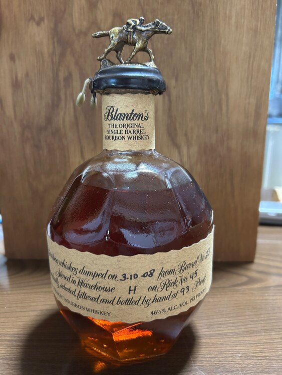 ウイスキー バランタイン （お酒）の商品画像 - 査定依頼日：2025年3月20日 - 最高査定価格：5,800円