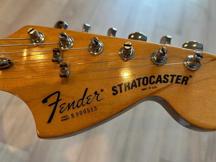 Fender STRATOCASTER made in USA（ピアノ・楽器・PA機材）の商品画像 - 査定依頼日：2025年4月30日 - 最高査定価格：210,000円