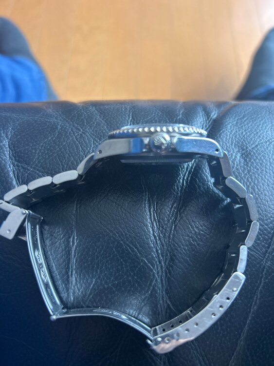 ロレックス シードゥエラー （高級時計）の商品画像 - 査定依頼日：2025年4月30日 - 最高査定価格：1,400,000円