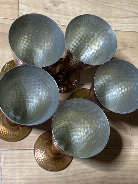 銅食器アンティーク。昔喫茶店で使用していた銅製品のコップ（美術品・骨董品）の商品画像 - 査定依頼日：2026年1月25日 - 最高査定価格：2,000円