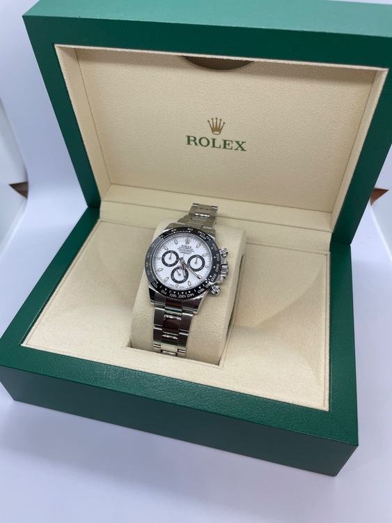 ロレックス デイトナ 116500lm（高級時計）の商品画像 - 査定依頼日：2025年6月18日 - 最高査定価格：4,120,000円