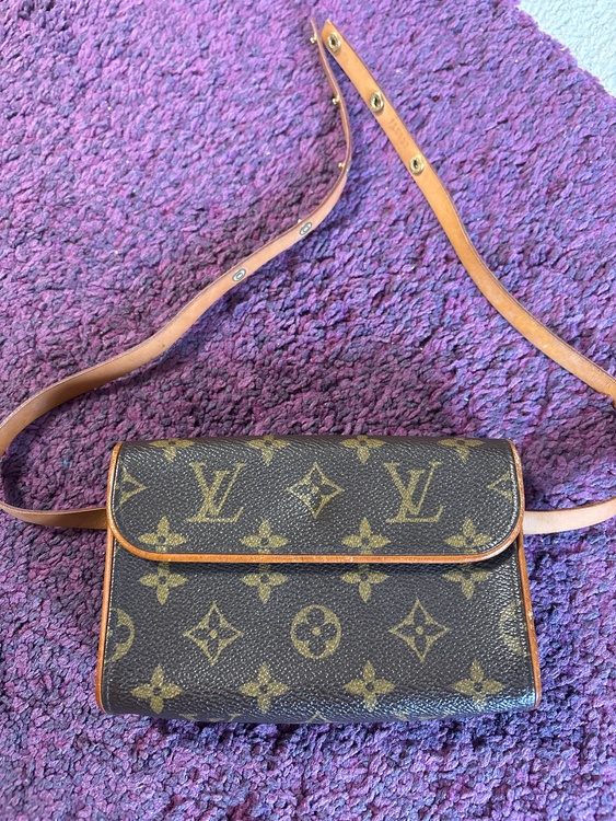 ポシェットフロランティーヌ（古着・ファッション）の商品画像 - 査定依頼日：2025年12月13日 - 最高査定価格：30,000円