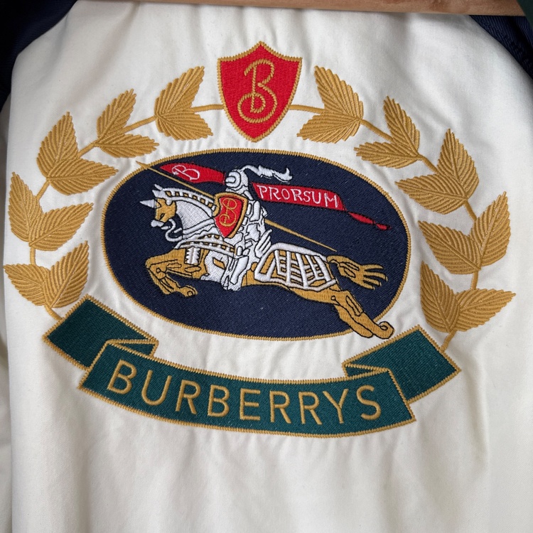 「BURBERRY バーバリー ウール ダブルブレスト ロングコート ダークグリーン（古着・ファッション）の商品画像 - 査定依頼日：2026年9月28日 - 最高査定価格：6,000円