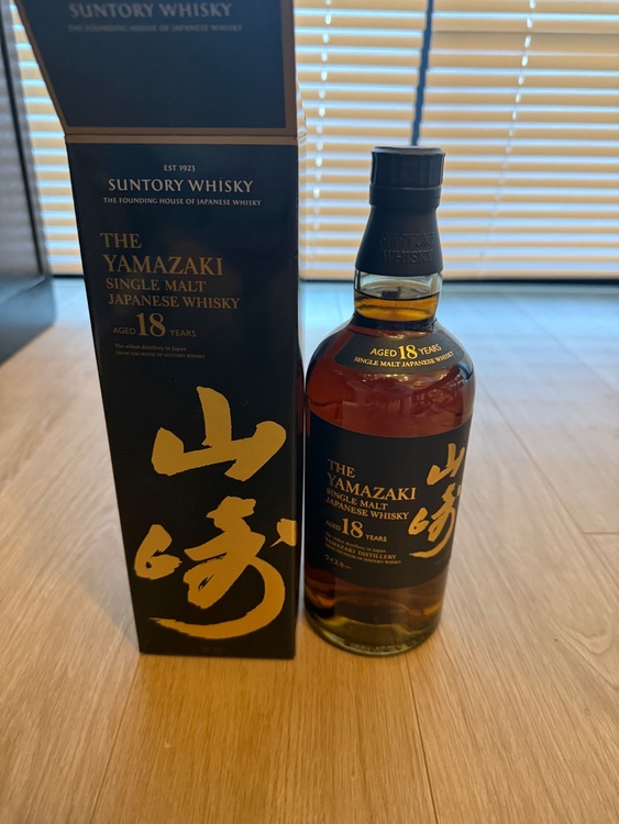 ウイスキー サントリー山崎 （お酒）の商品画像 - 査定依頼日：2025年10月28日 - 最高査定価格：85,000円