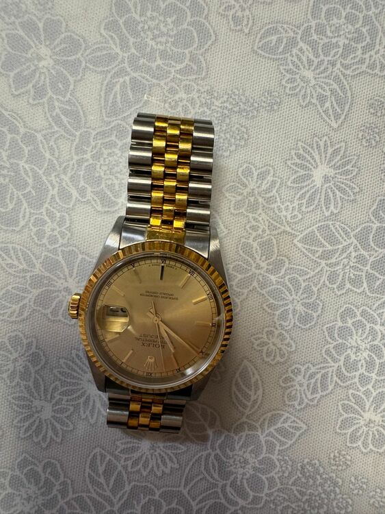 ロレックス デイトジャスト 16233（高級時計）の商品画像 - 査定依頼日：2025年11月17日 - 最高査定価格：1,000,000円