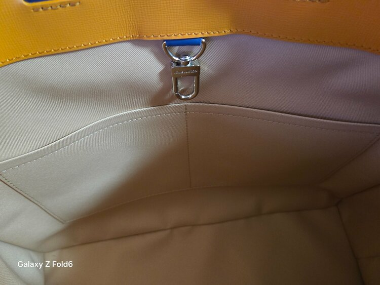 Lv Shopper tote bag MM（ブランドバッグ）の商品画像 - 査定依頼日：2026年5月19日 - 最高査定価格：450,000円