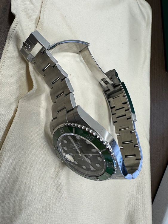 グリーンサブマリーナ（高級時計）の商品画像 - 査定依頼日：2026年3月31日 - 最高査定価格：2,350,000円