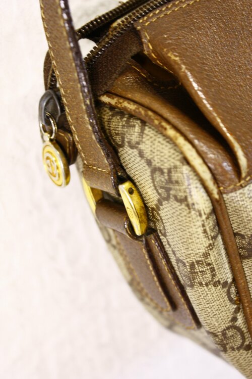 GUCCI GG キャンバス スプリーム ショルダーバッグ PVCレザー 001 58 0918（ブランドバッグ）の商品画像 - 査定依頼日：2026年10月15日 - 最高査定価格：10,000円