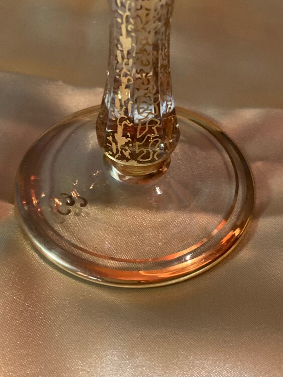 ボヘミアンワイングラス、デキャンタ（食器）の商品画像 - 査定依頼日：2025年5月29日 - 最高査定価格：500円