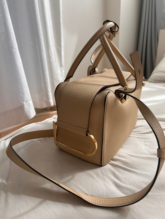 その他 その他 クールボックスM（高級時計）の商品画像 - 査定依頼日：2025年2月24日 - 最高査定価格：120,000円