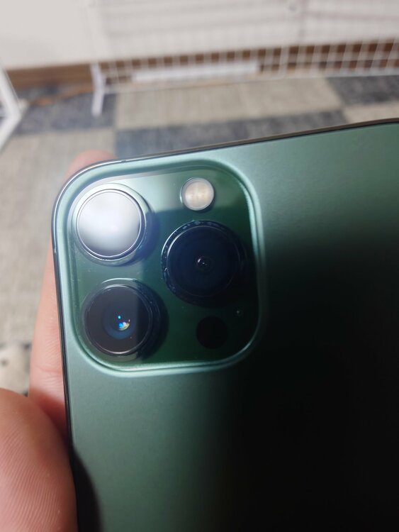 iPhone iPhone 13 Pro Max 1TB SIMフリー（スマホ）の商品画像 - 査定依頼日：2026年9月26日 - 最高査定価格：69,000円