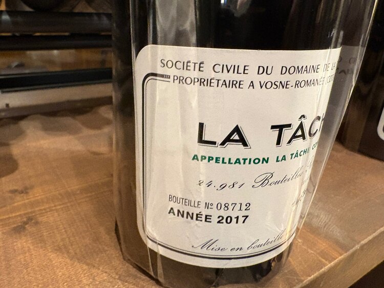 ワイン ラ・ターシュ （お酒）の商品画像 - 査定依頼日：2025年3月26日 - 最高査定価格：630,000円