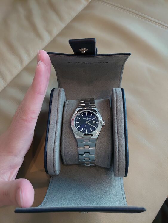 オーヴァーシーズ　34.5ミリ（高級時計）の商品画像 - 査定依頼日：2025年10月18日 - 最高査定価格：2,900,000円