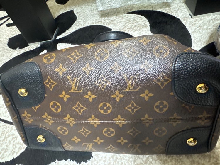 レティーロ（ブランドバッグ）の商品画像 - 査定依頼日：2025年12月9日 - 最高査定価格：140,000円