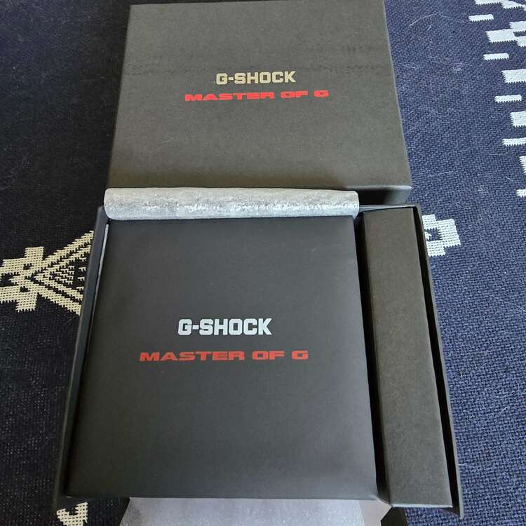 GWG-1000WLP-1AJR（高級時計）の商品画像 - 査定依頼日：2025年5月2日 - 最高査定価格：43,000円