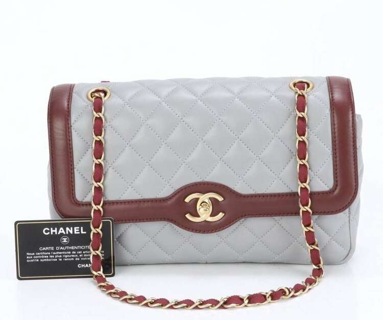 ショルダーバッグ（ブランドバッグ）の商品画像 - 査定依頼日：2025年3月31日 - 最高査定価格：320,000円