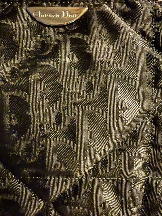 小さいハンドバッグ（ブランドバッグ）の商品画像 - 査定依頼日：2026年2月13日 - 最高査定価格：50,000円