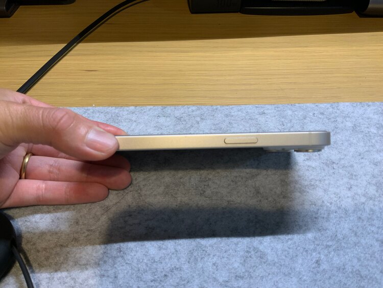 iPhone 14 128GB SIMフリー（スマホ）の商品画像 - 査定依頼日：2025年5月26日 - 最高査定価格：58,000円