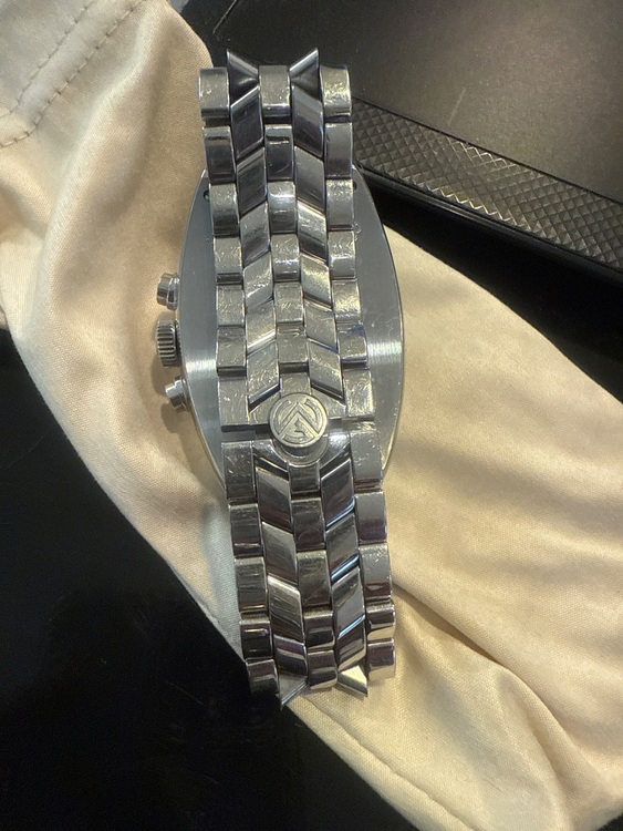 8885 c cc dt（高級時計）の商品画像 - 査定依頼日：2025年6月3日 - 最高査定価格：580,000円