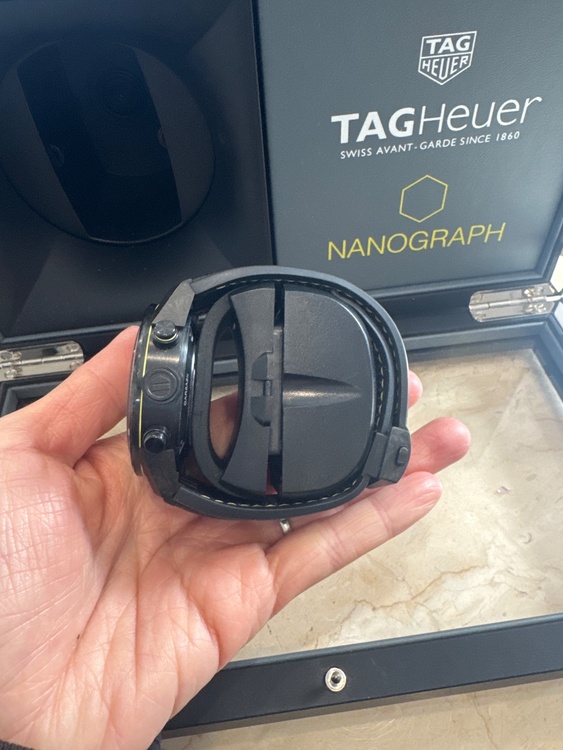 タグホイヤー カレラ 7ZFF jNWC VBLy（高級時計）の商品画像 - 査定依頼日：2025年12月27日 - 最高査定価格：1,250,000円