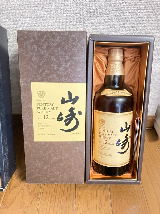 ウイスキー サントリー山崎 （お酒）の商品画像 - 査定依頼日：2025年4月1日 - 最高査定価格：23,000円